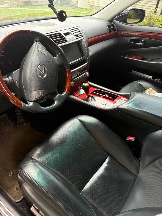 2011 Lexus LS 4th Gen - Image 5 of 6