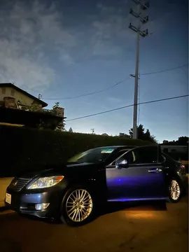 2011 Lexus LS 460 L Sedan 4D