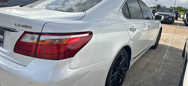 2011 Lexus LS 460 L Sedan 4D