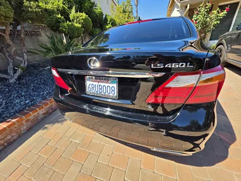 2011 Lexus LS 460 L Sedan 4D