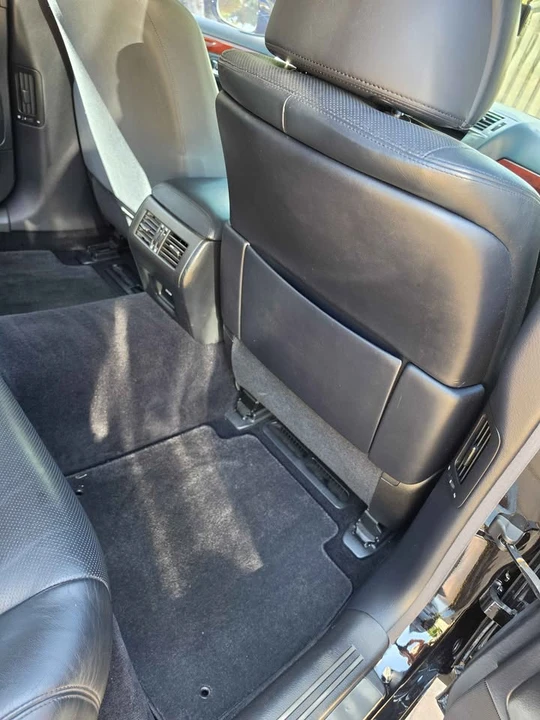 2011 Lexus LS 4th Gen - Image 10 of 19