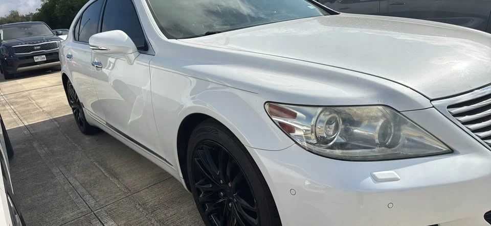 2011 Lexus LS 4th Gen - Image 2 of 6