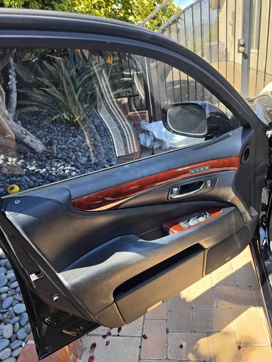 2011 Lexus LS 4th Gen - Image 12 of 19