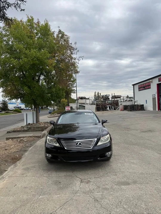 2011 Lexus LS 4th Gen - Image 2 of 12