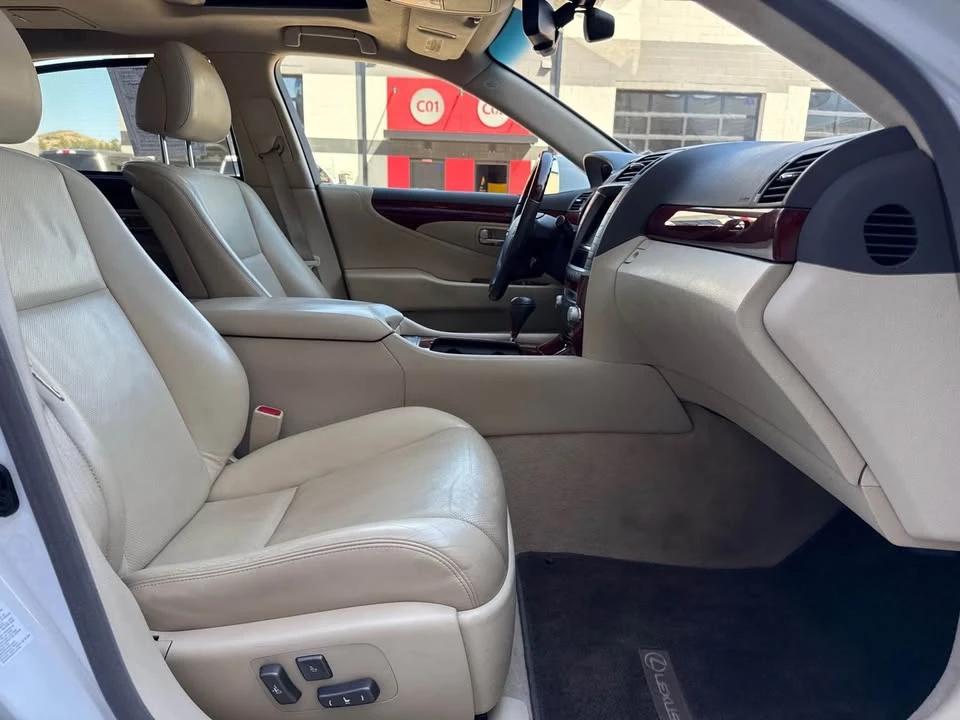 2011 Lexus LS 4th Gen - Image 8 of 11
