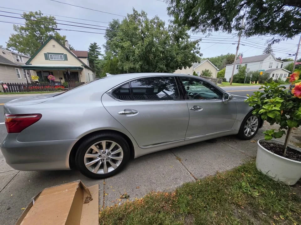 2011 Lexus LS 4th Gen - Image 7 of 7
