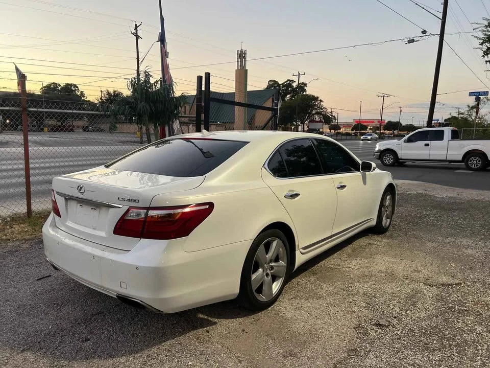 2011 Lexus LS 4th Gen - Image 4 of 13