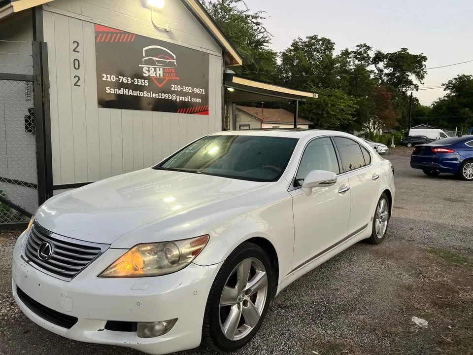 2011 Lexus LS 4th Gen - Image 7 of 13