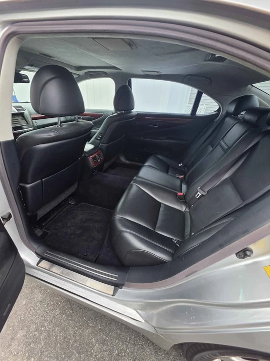 2011 Lexus LS 4th Gen - Image 3 of 7