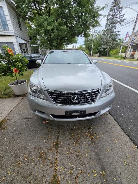 2011 Lexus LS 4th Gen - Image 6 of 7