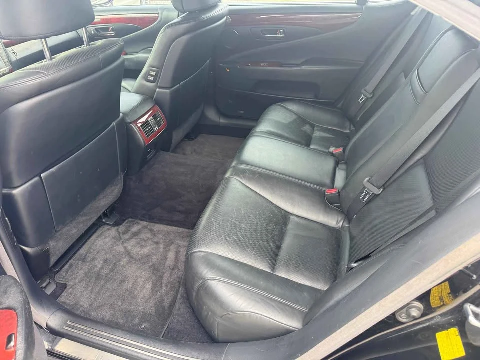 2011 Lexus LS 4th Gen - Image 10 of 14