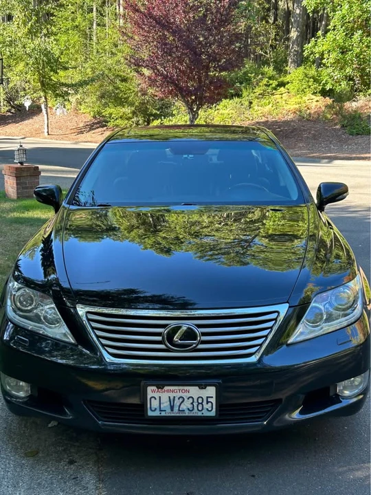 2011 Lexus LS 4th Gen - Image 4 of 15