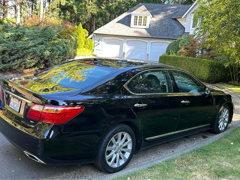 2011 Lexus LS 4th Gen - Image 8 of 15
