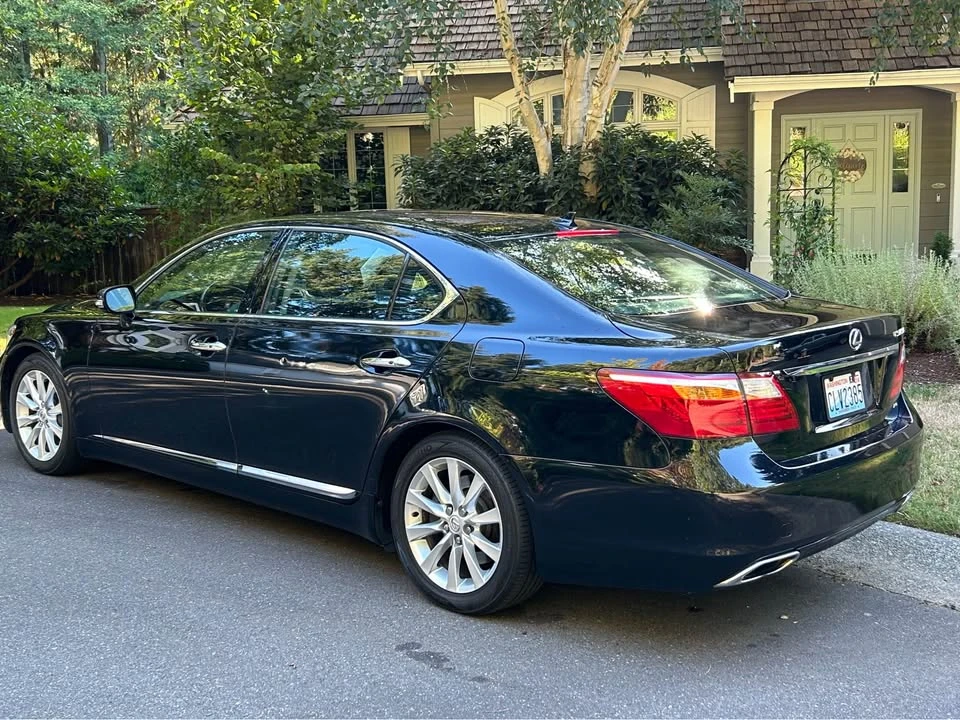 2011 Lexus LS 4th Gen - Image 6 of 15
