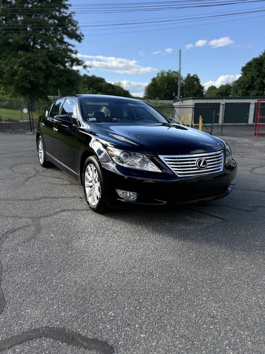 2011 Lexus LS 4th Gen - Image 2 of 10