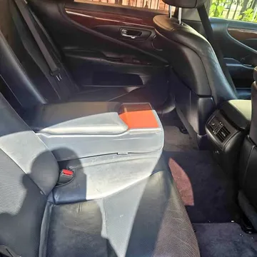 2011 Lexus LS 460 Sedan 4D