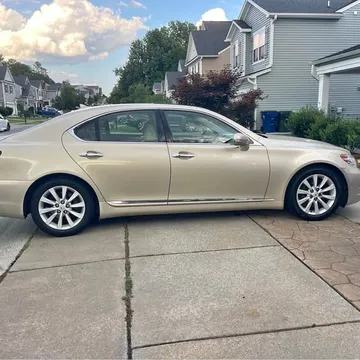 2011 Lexus LS 460 Sedan 4D