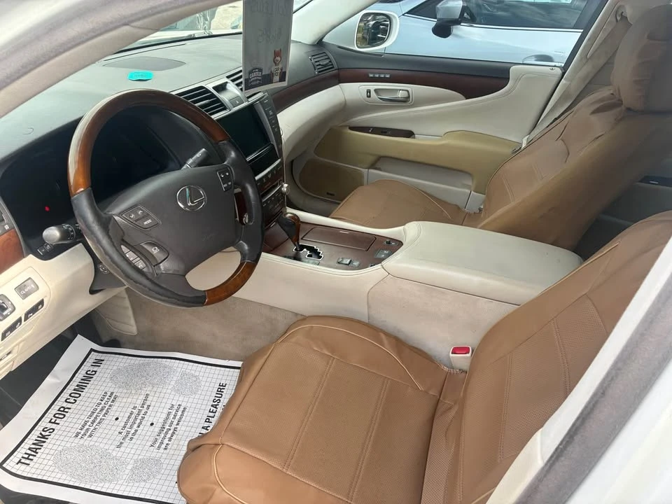 2011 Lexus LS 4th Gen - Image 4 of 6