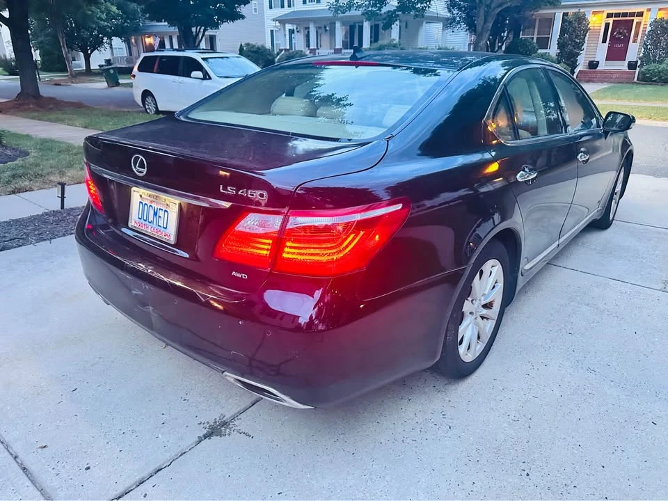 2011 Lexus LS 4th Gen - Image 5 of 20