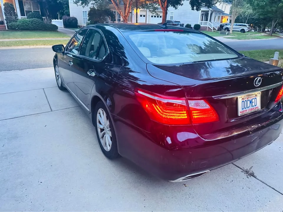 2011 Lexus LS 4th Gen - Image 4 of 20