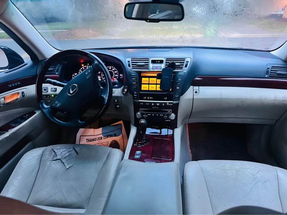2011 Lexus LS 4th Gen - Image 18 of 20