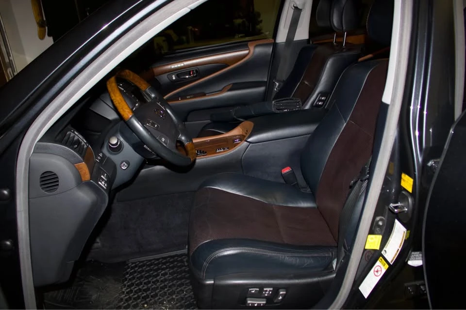 2011 Lexus LS 4th Gen - Image 14 of 20