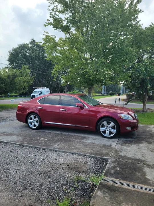 2011 Lexus LS 4th Gen - Image 4 of 7