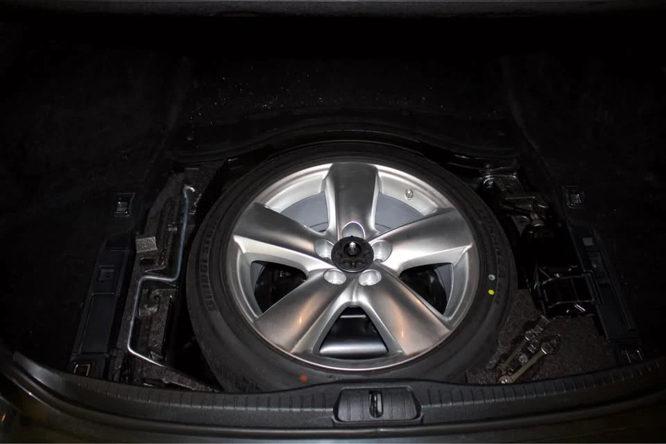 2011 Lexus LS 4th Gen - Image 20 of 20