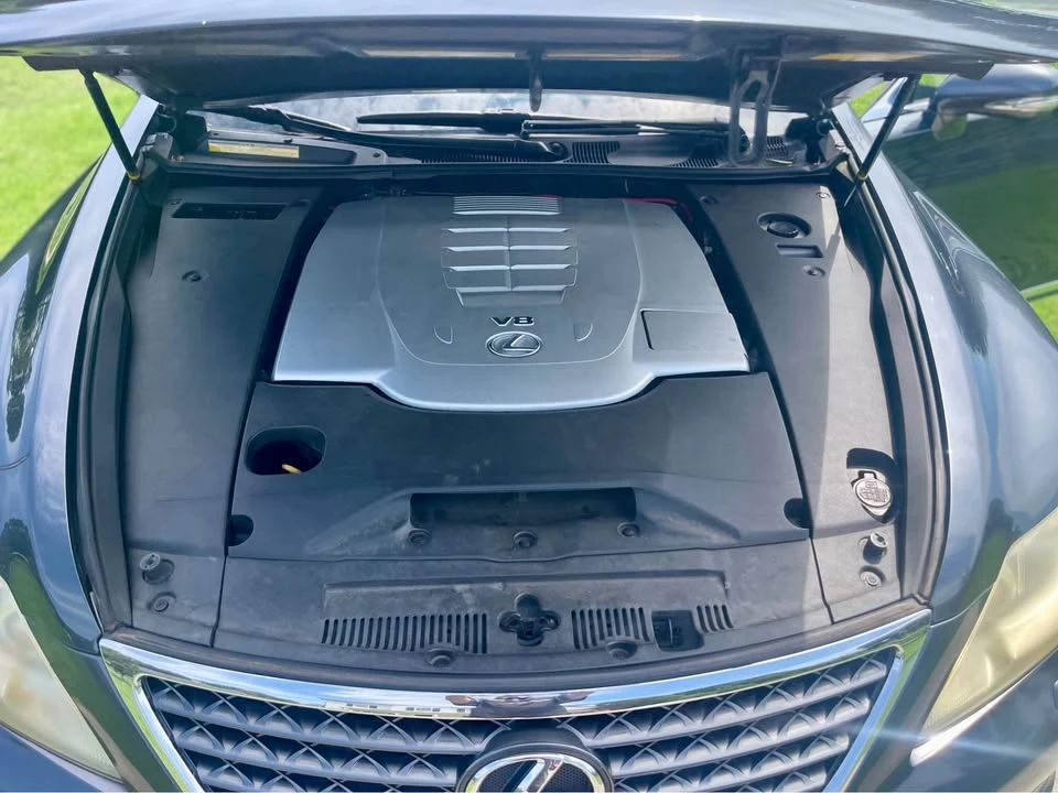 2011 Lexus LS 4th Gen - Image 17 of 19