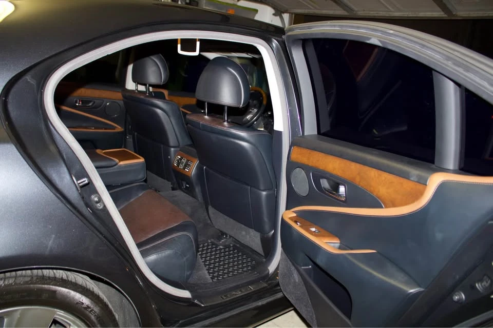 2011 Lexus LS 4th Gen - Image 9 of 20