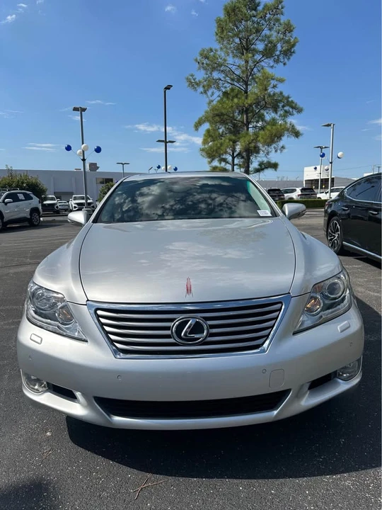 2011 Lexus LS 4th Gen - Image 4 of 19