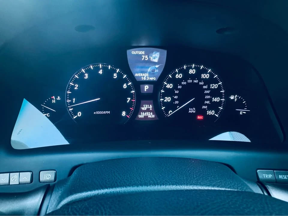 2011 Lexus LS 4th Gen - Image 16 of 20
