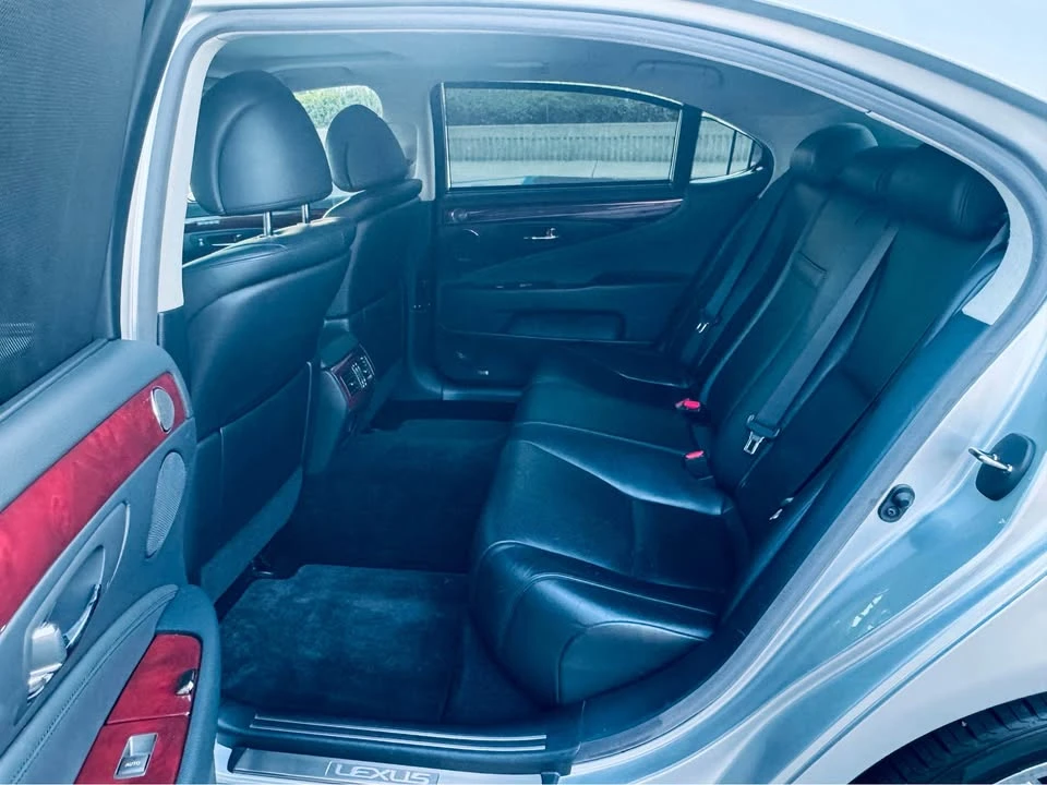 2011 Lexus LS 4th Gen - Image 3 of 20