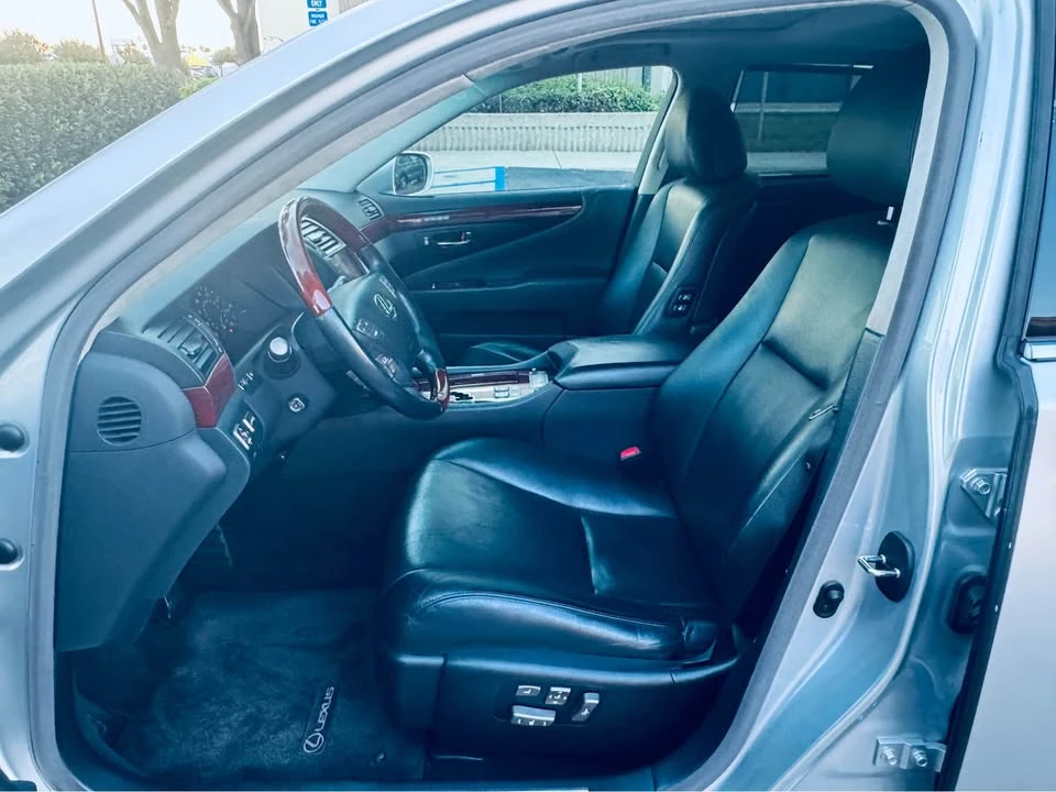 2011 Lexus LS 4th Gen - Image 2 of 20