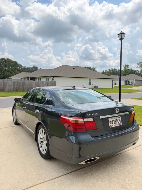 2011 Lexus LS 4th Gen - Image 2 of 9