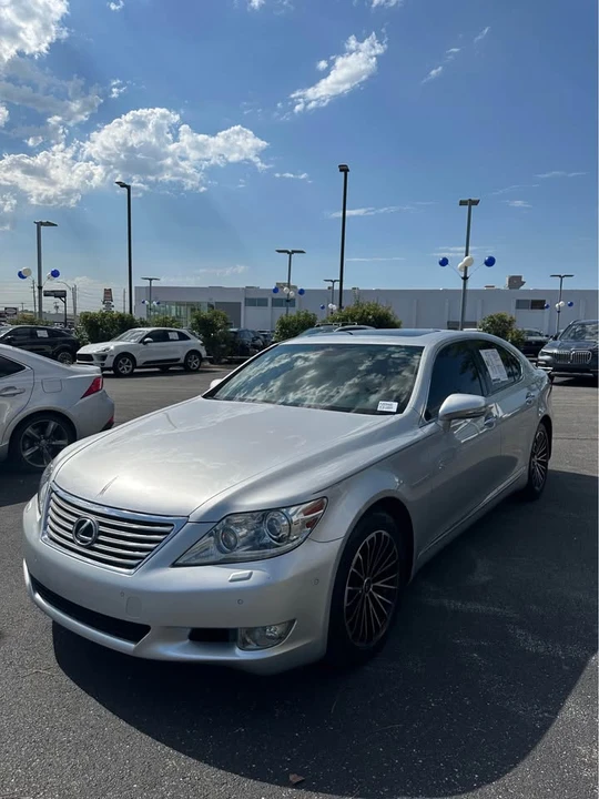 2011 Lexus LS 4th Gen - Image 5 of 19