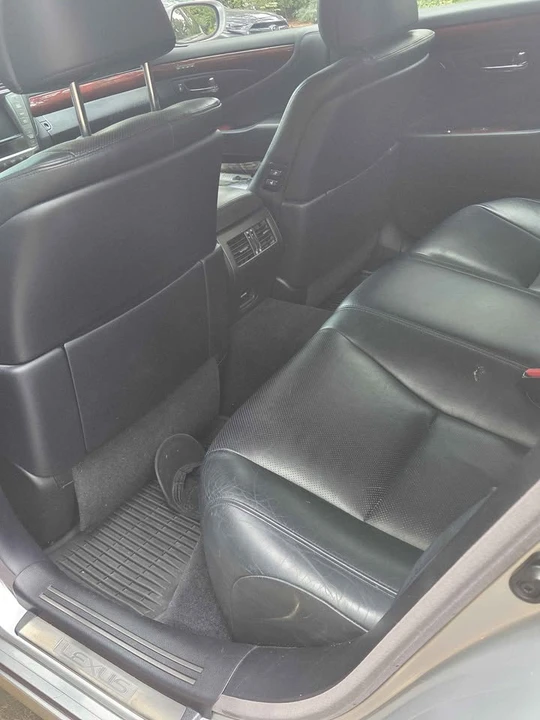 2011 Lexus LS 4th Gen - Image 5 of 7