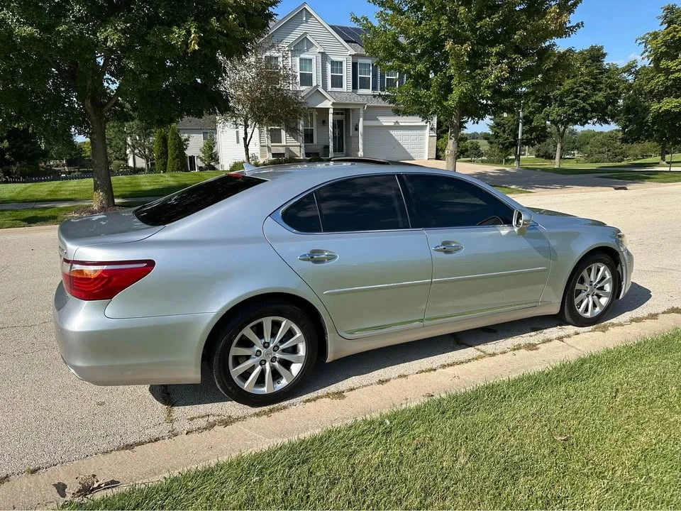2011 Lexus LS 4th Gen - Image 4 of 9