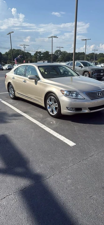 2011 Lexus LS 4th Gen - Image 5 of 6
