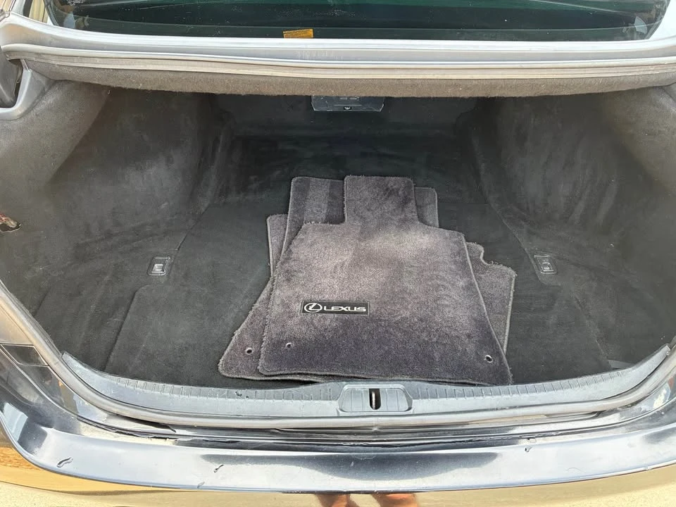 2011 Lexus LS 4th Gen - Image 15 of 20