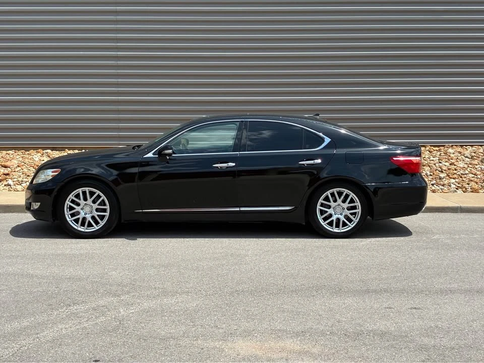 2011 Lexus LS 4th Gen - Image 2 of 20