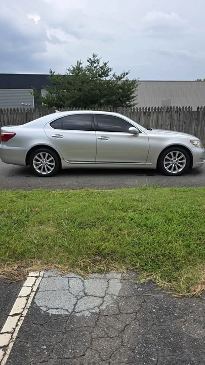 2011 Lexus LS 4th Gen - Image 7 of 17