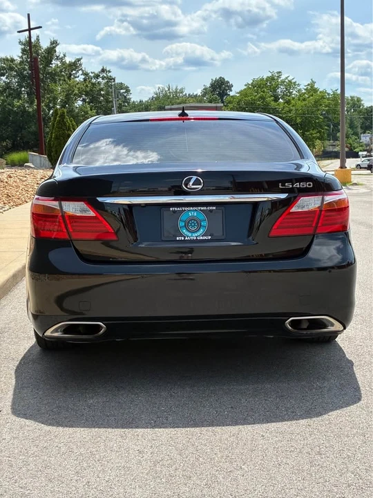 2011 Lexus LS 4th Gen - Image 9 of 20
