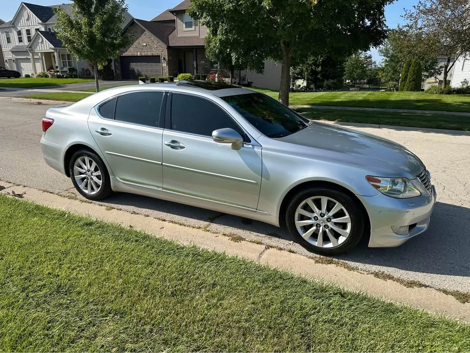 2011 Lexus LS 4th Gen - Image 9 of 9