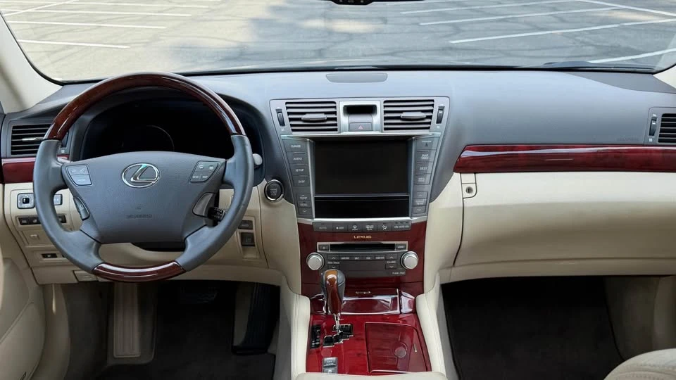 2011 Lexus LS 4th Gen - Image 11 of 16