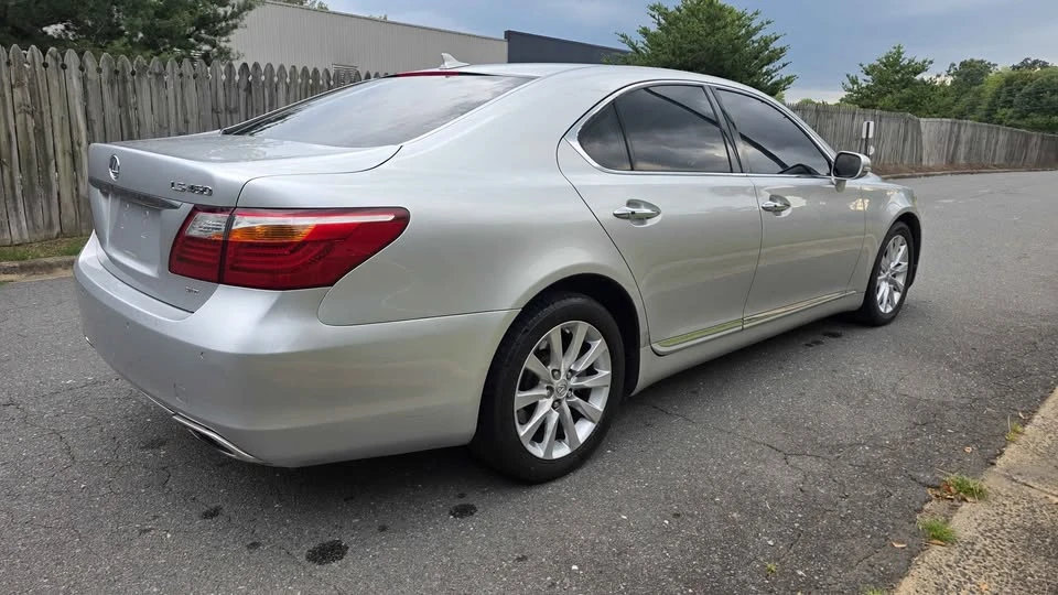 2011 Lexus LS 4th Gen - Image 9 of 17
