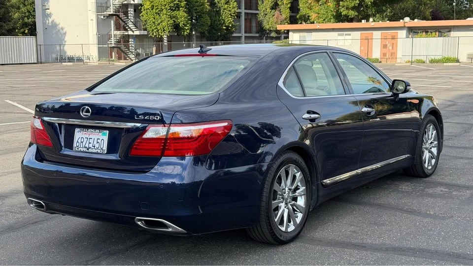 2011 Lexus LS 4th Gen - Image 4 of 16