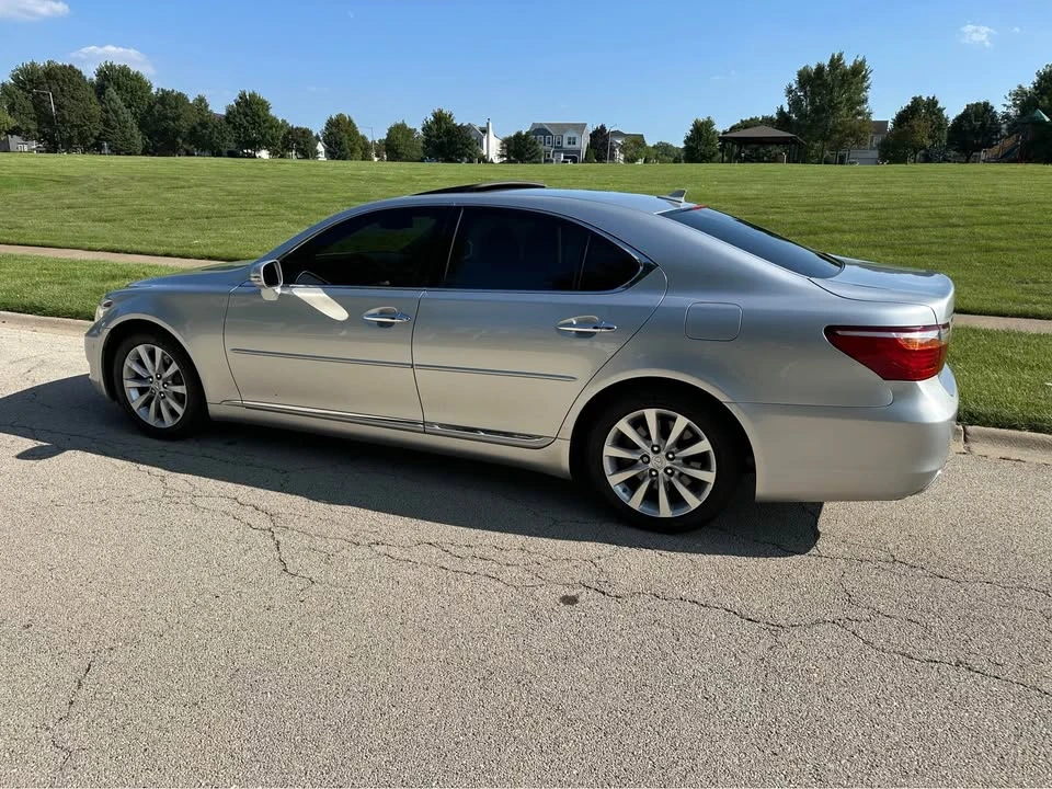 2011 Lexus LS 4th Gen - Image 3 of 9