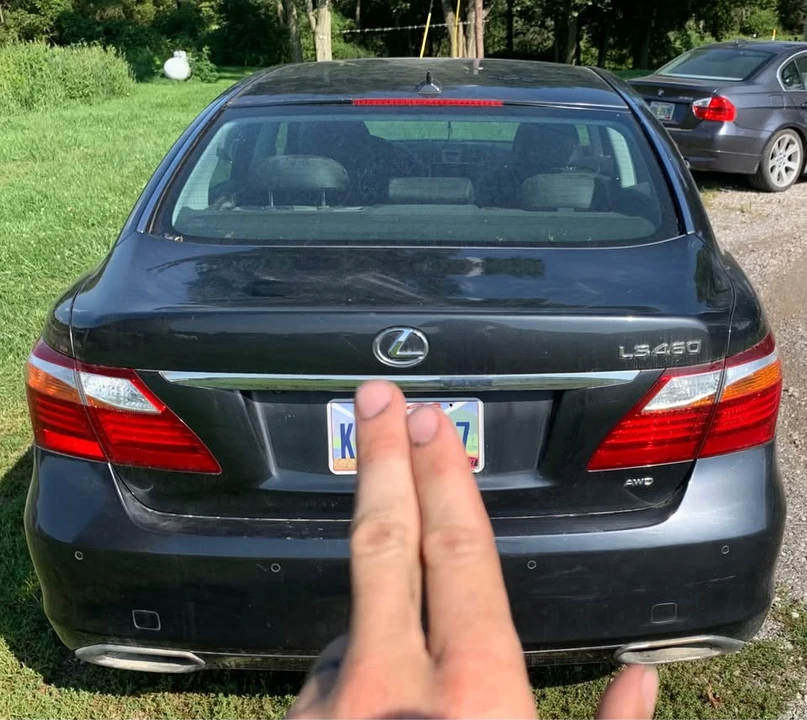 2011 Lexus LS 4th Gen - Image 4 of 11