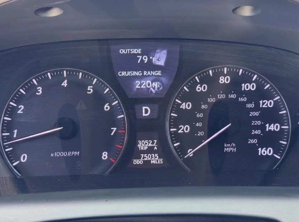 2011 Lexus LS 4th Gen - Image 5 of 16